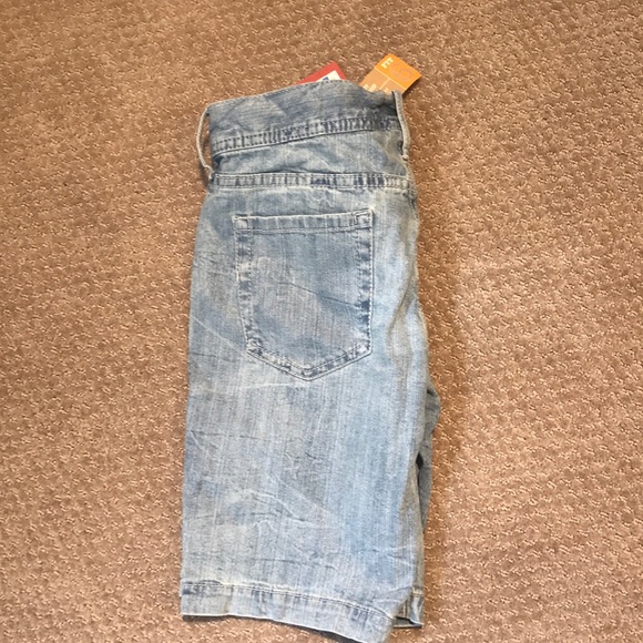 Mossimo Jean Shorts - Picture 2 of 3